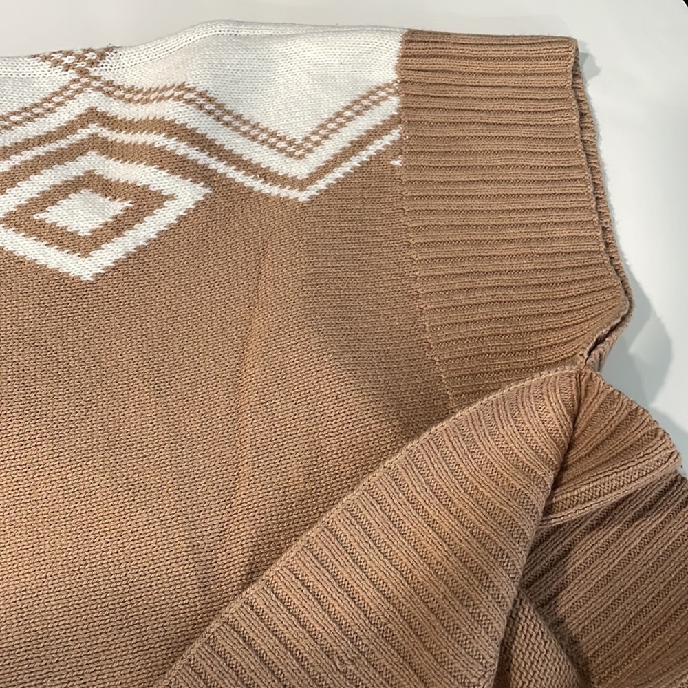 NWT Ricki's Chunky Knit Poncho with Cowl Neck in Tan/White Women's Size … - Picture 4 of 5